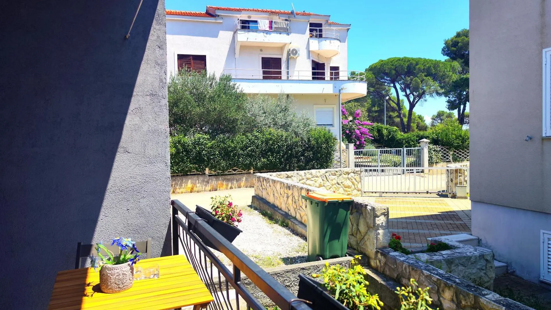 Karmela Apartment - Private Parking Zadar 0*,
