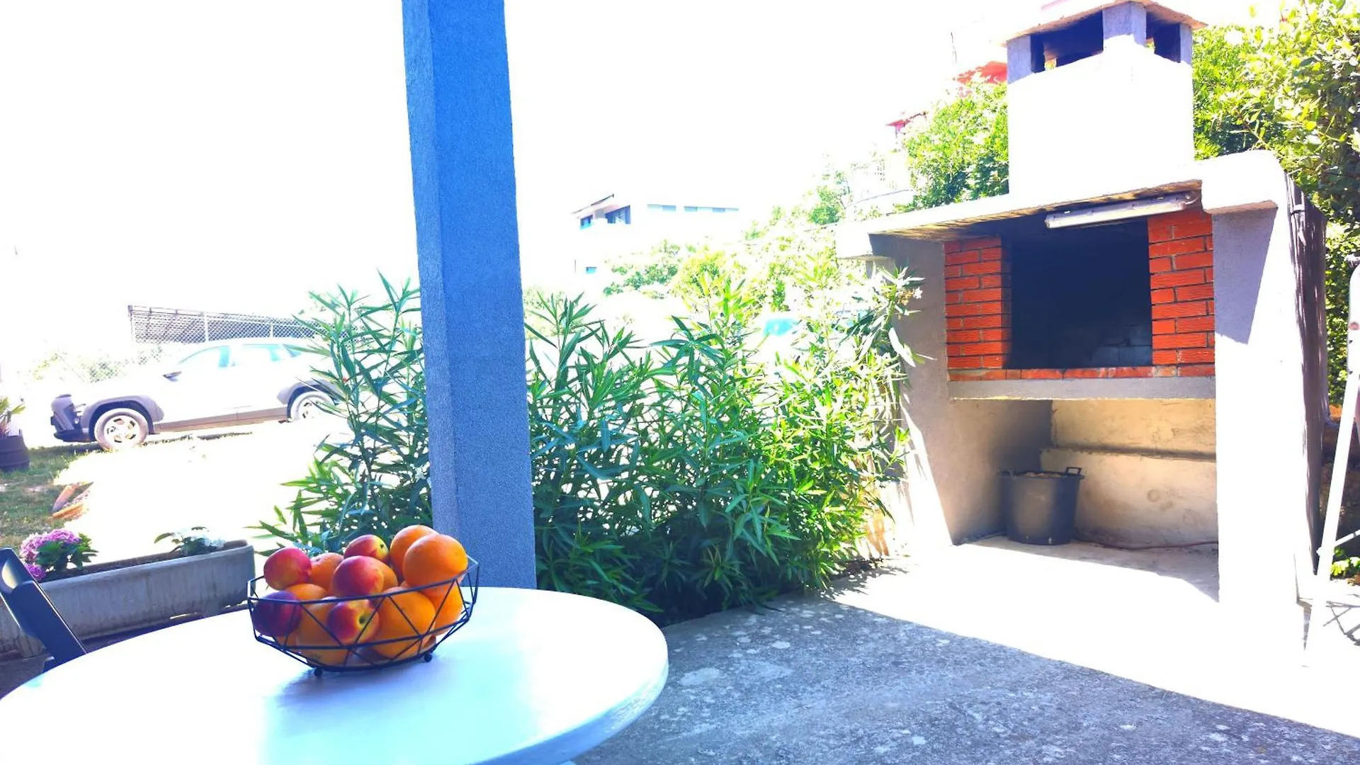 Karmela Apartment - Private Parking Zara 0*,
