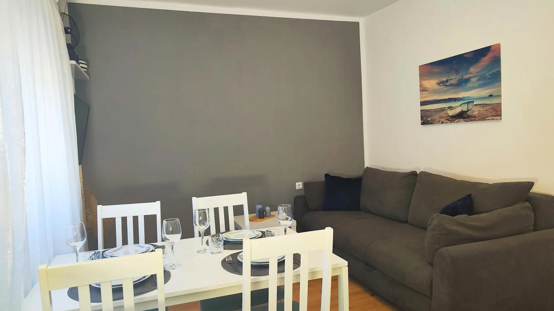 Karmela Apartment - Private Parking Zara